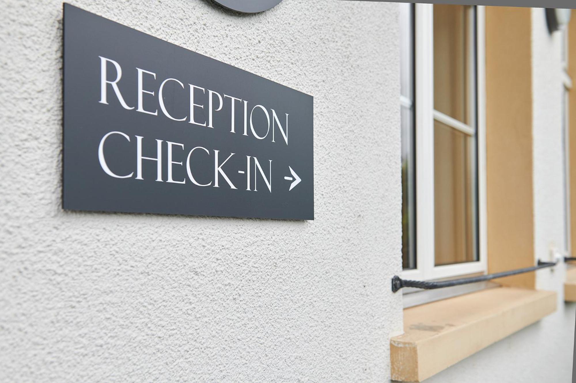 Hotel Jaeger Jeuss - Murten - Self-Check-In Buitenkant foto