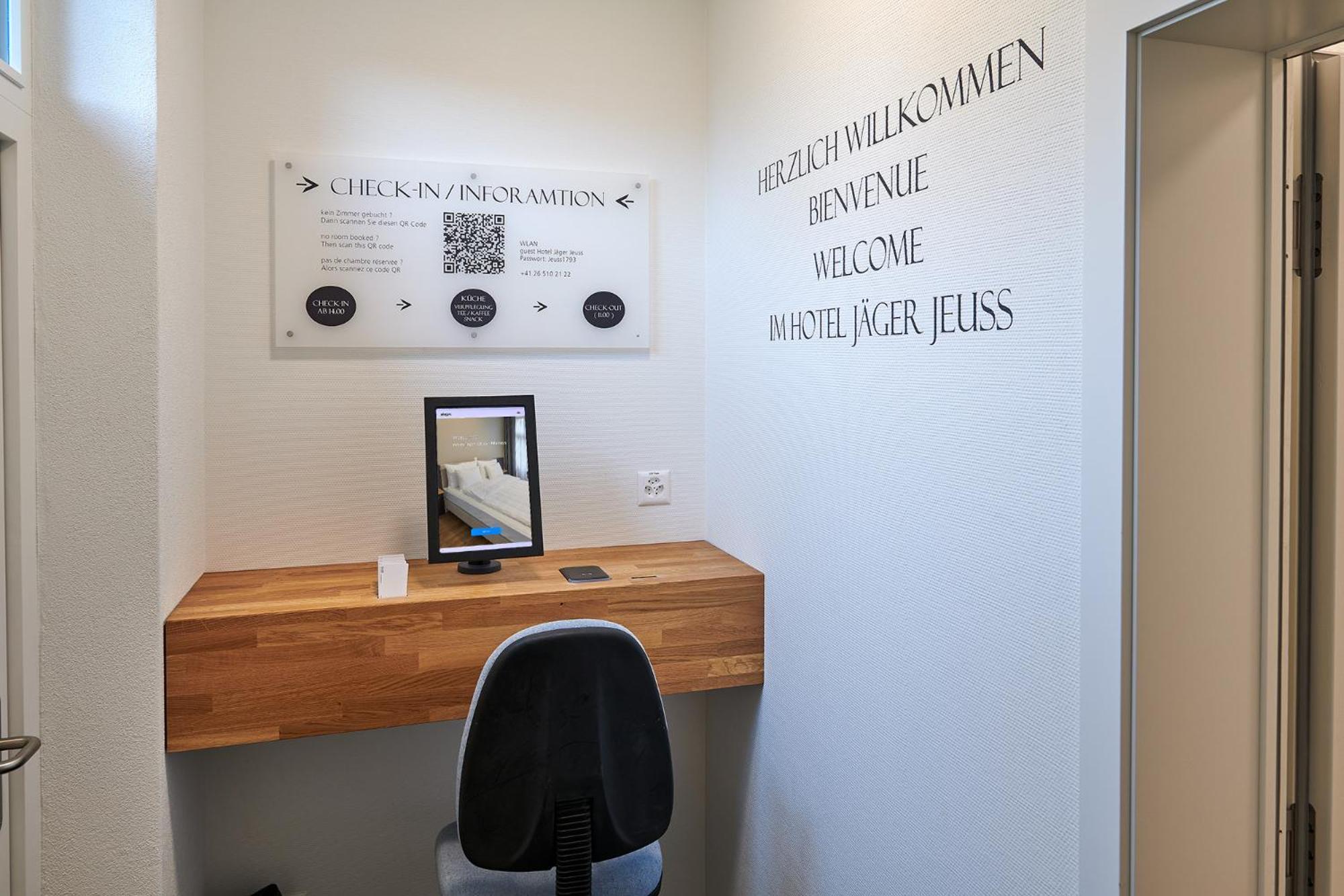 Hotel Jaeger Jeuss - Murten - Self-Check-In Buitenkant foto